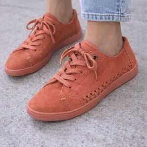 TOMS Coral Suede Lace-Up Flats | Casual Chic Everyday Shoes
